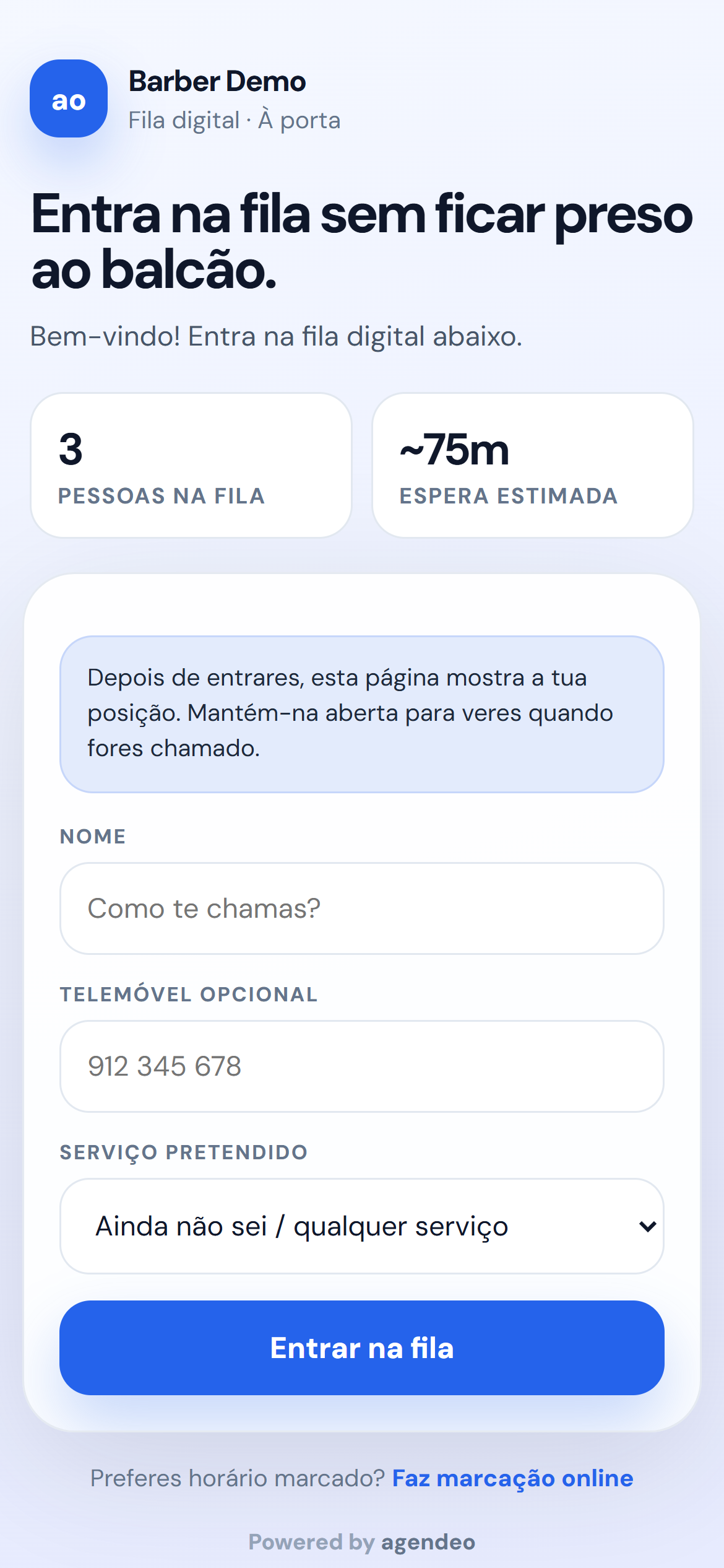 Fila digital com código QR